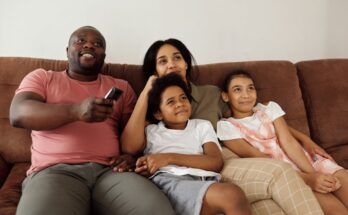 reparto de como agua para chocolate programa de television